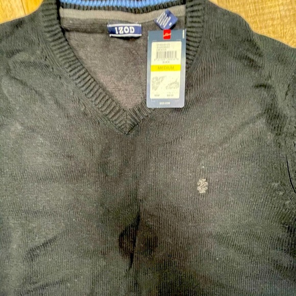 IZOD V-Neck Sweater - Picture 5 of 6